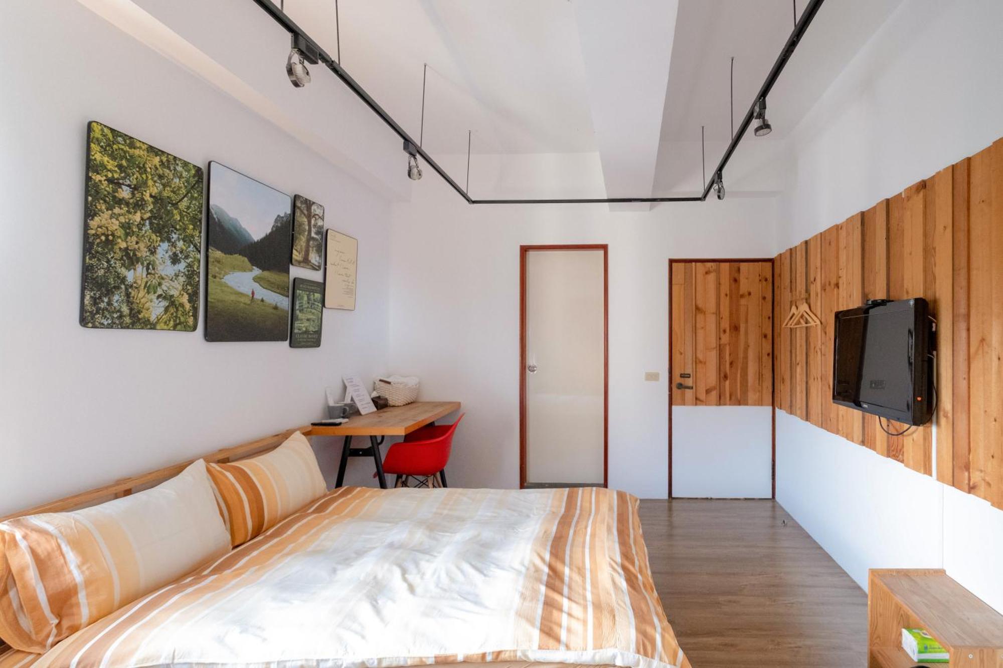 Re+Wood Guesthouse Tchaj-nan Exteriér fotografie